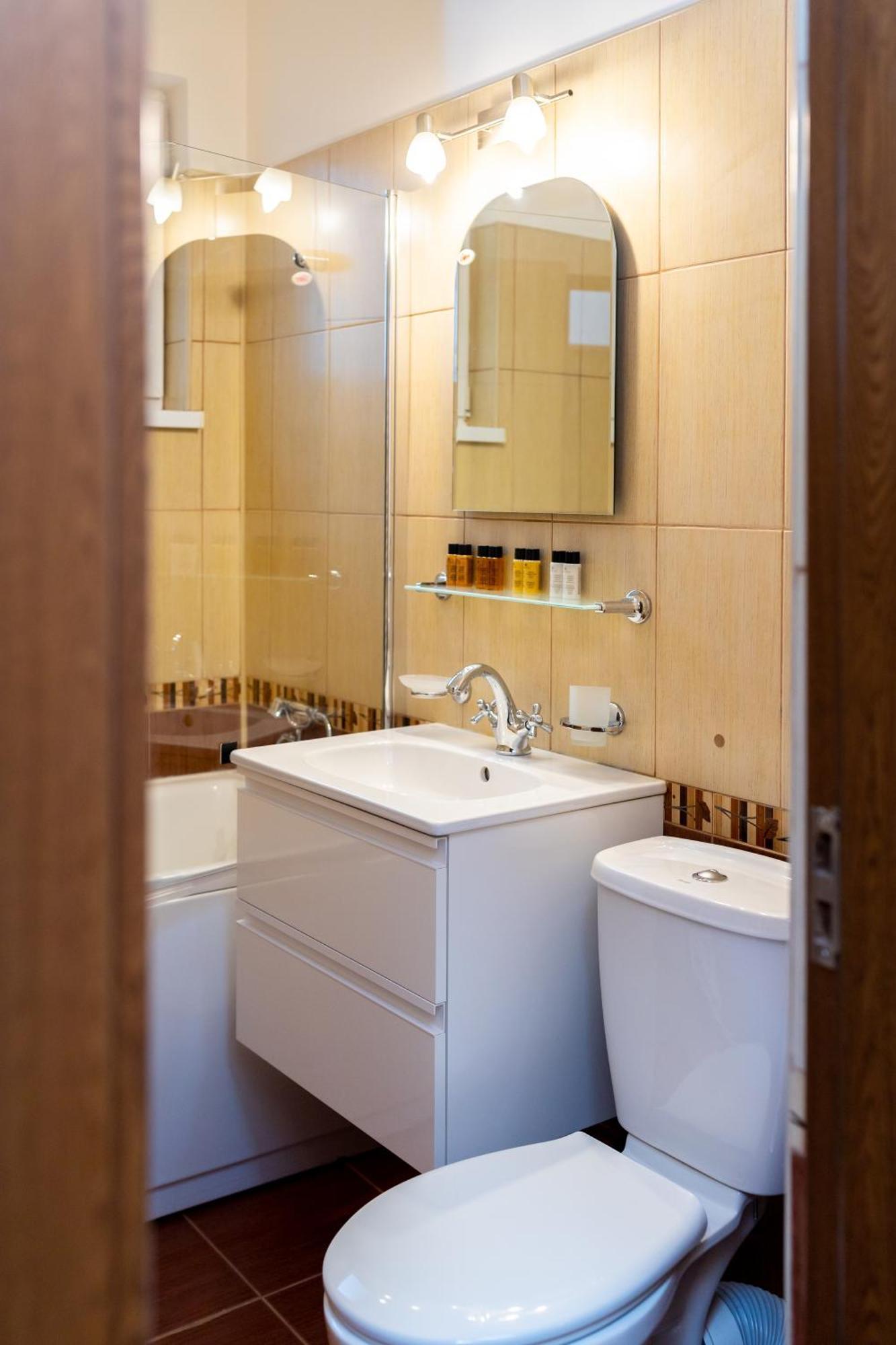 Apartament Octavia Hunedoara Buitenkant foto