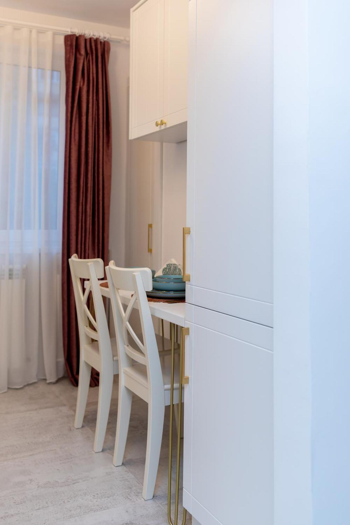Apartament Octavia Hunedoara Buitenkant foto