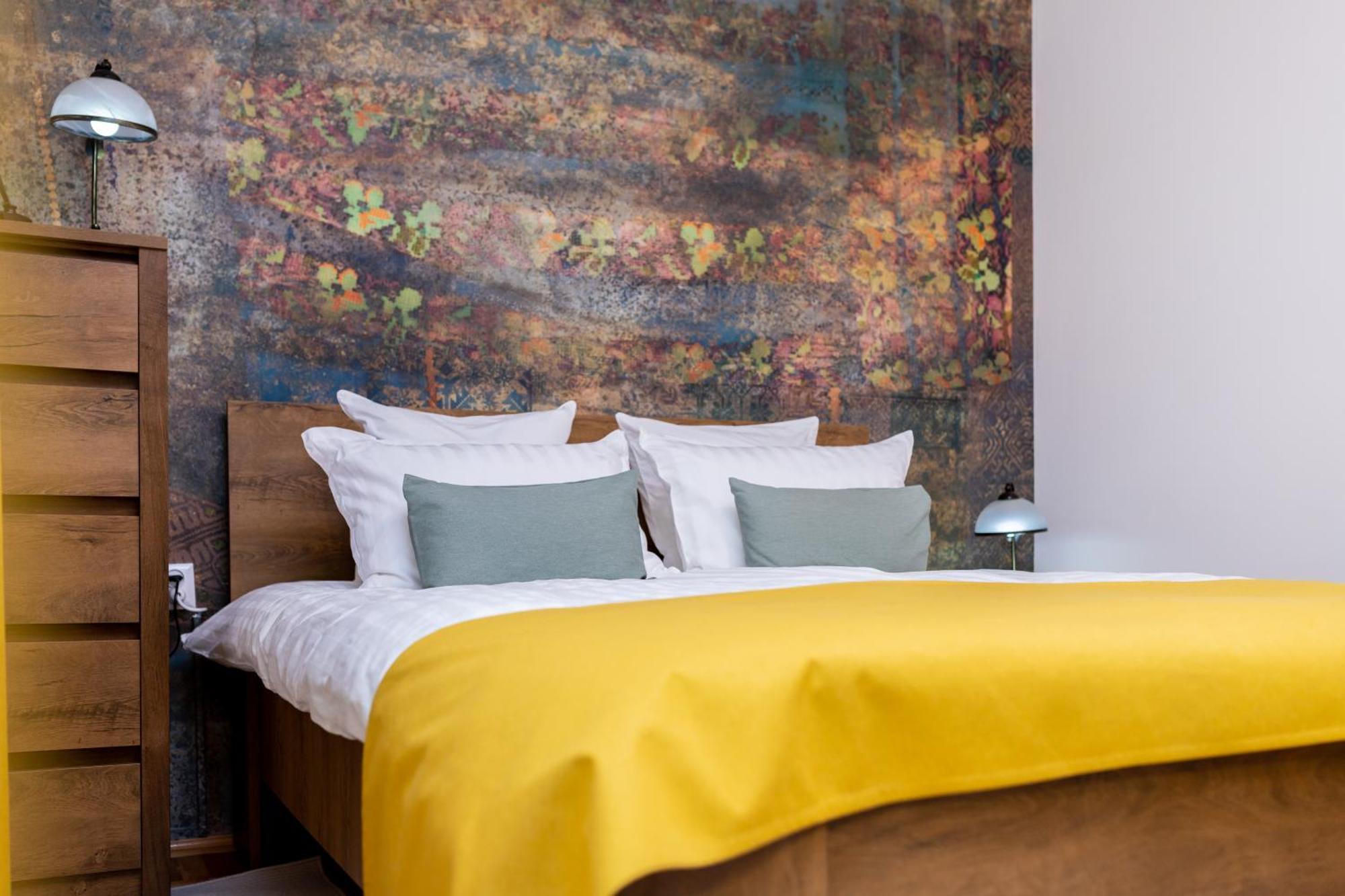 Apartament Octavia Hunedoara Buitenkant foto